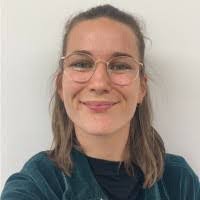 Anna Hammer's Instagram, Twitter & Facebook