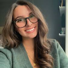 Nicole Turco's Instagram, Twitter & Facebook