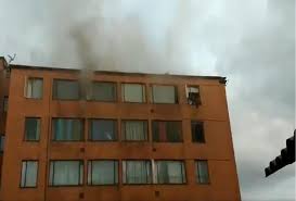 Tenemos para ti videos, imágenes y una amplia cobertura e información actualizada. Noticia Bogota Incendio En Engativa Deja Personas Dentro De Un Edificio Alerta Bogota