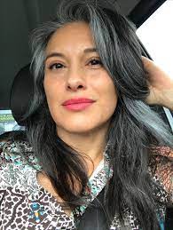 Thus, we love painting purple ombre over long tresses. Epingle Sur Natural Grey Hair