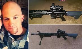 Mandalay Bay housekeeper found man with stash of guns in his room in 2014