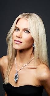 Noelle Hauser's Instagram, Twitter & Facebook