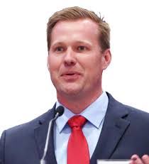 Mark Schneider's Instagram, Twitter & Facebook