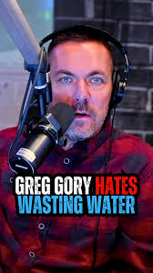 Gina Grad has officially joined The Woody Show 🙌🏼