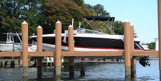 How to dock a boat. 3 Most Common Types Of Boat Lifts Boating Geeks