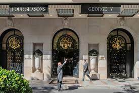 Four seasons hotel george v is a luxury hotel on avenue george v in the 8th arrondissement of paris. Four Seasons Hotel George V Paris To Reopen 1 September 2020 Hospitality Net