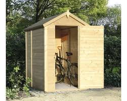 In dem fichtenholzhaus mit klassischem satteldach sind geräte, maschinen, rasenmäher oder auch gartenmöbel da, wo sie hingehören. Pin Auf Tiny Houses And Shelters And Fast Made Homes