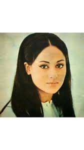 Jaya Ji in 70s was a whole different person who had a magnificent aura ❤️✨,  [ Bollywood, celebrities, Mumbai, influencers, actresses, photoshoot,  outfits, likes, trending, stars, Jaya Bachchan, ...