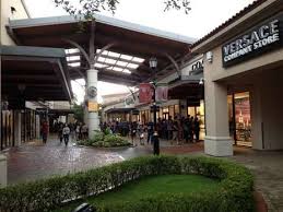 It is a luxury premium outlet and the first of its kind in the south east asian region. Johor Premium Outlets Reviews Food Drinks In Johor Johor Bahru Trip Com