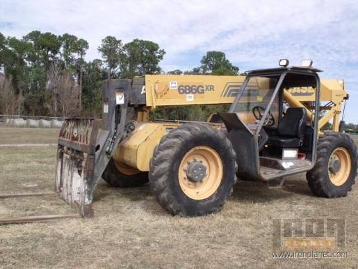 Case 686G XR Forklift
