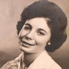 Lorna Ferris's Instagram, Twitter & Facebook