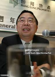 Alex Hui Yat-chuen, curator of University Museum and Art Gallery,... News  Photo