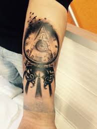 Mali Tattoo Studio Cyprus Black Grey Work Www Malitattoo Com Compass Tattoo Design Tattoos Art Tattoo