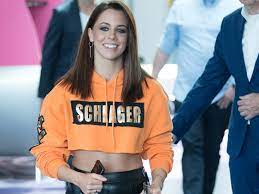 2000 — the classical collection: Vanessa Mai Zeigt Sich Im Heissen Nikolaus Outfit Stars Vol At