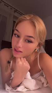 Captivating Posing Techniques for Portrait Photography