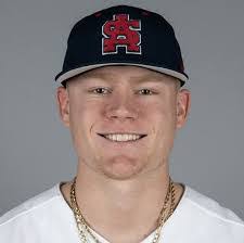 Jay Gainer's Instagram, Twitter & Facebook