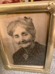 Our dear Dad, Maurice Dardis passed away peacefully here in London last  Thursday. He and Mum had lived here since they emigrated in 1948, but  Skerries was always 'home'. His memory was