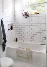 Petite bathtub with pedestal legs is another option that gives a wider impression inside a narrow bathroom. 45 Small Bathrooms With Bathtub Ideas Godiygo Com