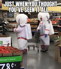 Ada banyak toko yang mudah kita temukan sekarang ini dan mungkin saja membutuhkan karyawan untuk bekerja di toko tersebut. Menutup Walmart