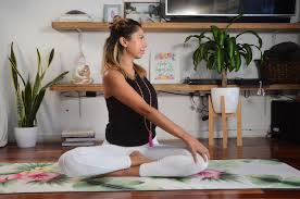 Maybe you would like to learn more about one of these? Yoga En Casa Una Rutina Para Eliminar La Tension De Cuello Cervicales Hombros Y Espalda Infobae