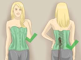 Como Ponerse Un Corse 15 Pasos Con Imagenes Wikihow Asi que para evitar estas arrugas debe medir el preliminar en liencillo con el cierre puesto y hacer pinzas recogiendo la arruga en los lugares donde se formen. como ponerse un corse 15 pasos con