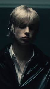 A rhythm built in acetate and lens.