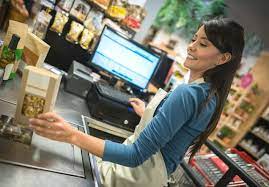 Répondez aux questions en 5 minutes et obtenez sur 1 page le salaire médian brut mensuel du métier. Fiche Metier Caissier Salaire Etude Role Et Competence Regionsjob Com