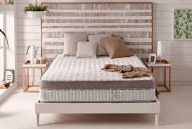 A High Quality Mattress With A Unique Design It Has An Extra Top Layer Of Padding And Visco El Memory Foam Mattress Foam Mattress Memory Foam Mattress Reviews