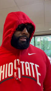 Mike and Domini do the walk of shame at the office #kountrywayne  #foryoupage #kountrywaynecomedy #tiktokcomedy #kountrywaynecomedy #foryou