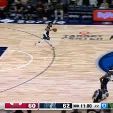 ATENCIÓN... LeBron James se roba el 1ro vs los Toronto Raptors.. Puedo  sentir el ODIO de los MOLDIOS 🤣🤣🤣🤣🤣