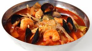 Tteokbokki merupakan sejenis kue berbahan beras yang disajikan dengan saus pedas berbasis itulah resep masakan korea, tteokbokki dengan saus gochujang. Korean Spicy Seafood Noodle Soup Jjampong ì§¬ë½• Resep Masakan Korea Resep Sup Resep Masakan Asia