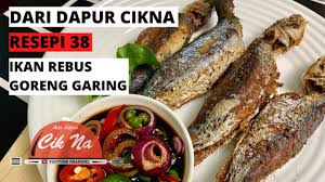 Resep ini merupakan resep dasar, dapat diaplikasikan ke berbagai jenis ikan khususnya yang memiliki kulit tipis seperti ikan kembung, tenggiri, mujaer, atau tongkol. Dari Dapur Cikna Resepi 38 Ikan Rebus Goreng Garing Menu Pkp Mco Paling Top Lah Youtube
