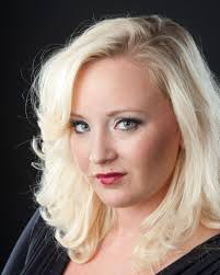 Alyssa Cox's Instagram, Twitter & Facebook