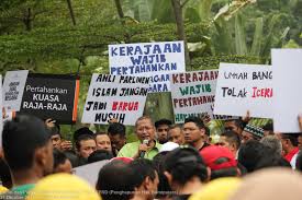 Penolakan warga malaysia terhadap ratifikasi icerd berujung pada gelombang aksi massa 812. Memahami Isu Icerd Dalam 3 Minit