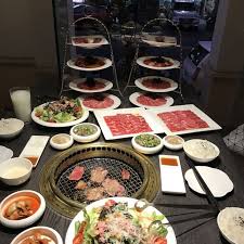 這次『屋馬』外帶餐飲推出店內一直以來的人氣高cp 『泡菜豆腐鍋』、『大和海鮮粥』、『韓式家鄉粥』系列餐點 8 折優惠 ，當中包含海鮮、豚肉、韓式牛肉、韓式豬肉等多樣口味選擇。 最低只需 120 元就能把『屋馬』外帶回家！ Top9 å±‹é¦¬ç‡'è‚‰ Table Settings