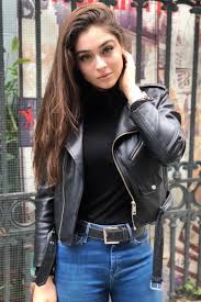 Cemre Baysel - Free pics, galleries & more at Babepedia