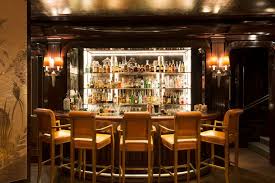 From the classic (cachaça, green lemon, sugar, €8.50) to the wild version with wasabi (€9.50). Bar A Cocktail De Paris Notre Selection L Express Styles