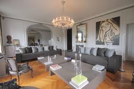 Amenagement Deco Appartement Haussmannien Photo Deco Idee Deco Salon Gris Salon Gris Et Marron Deco Salon Blanc