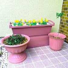 １００均塗料で テラコッタ色 にリメイク 古い植木鉢がおしゃれに 植木鉢 テラコッタ 色 瓦 チップ