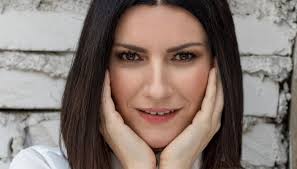 Laura biagio stadi 2019 is the tour of laura pausini and biagio antonacci in italian stadiums. Laura Pausini On Break From Music I Need To Stop