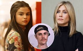 Singer justin bieber and singer/actress selena gomez arrive at the 2011 american music awards held at nokia theatre. Jennifer Aniston Helped Selena Gomez Get Over Justin Bieber Techzimo