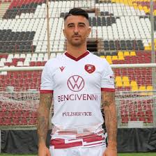 Founded in 1914, they currently play in serie c, and play their home matches at the 27,763. Reggina 1914 20 21 Home Away Kits Released Footy Headlines