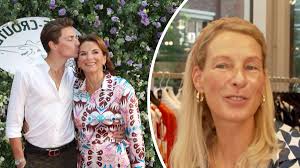 Jünger als die Schwiegertochter: So steht die Mutter von „Sommerhaus der  Stars“-Max zu Claudia Obert