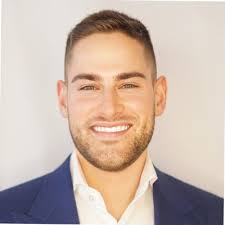 As my time at BrandMed comes to an end and a new chapter begins, I cannot  thank the amazing people who I have had the honour and privilege of working  with. |