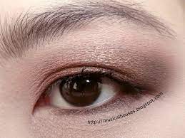 Pink, Gold and Brown Eyeshadow Look with Etude House Eyeshadows - of Faces  and Fingers