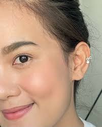 Dior Foundation Review and Hourglass Blech