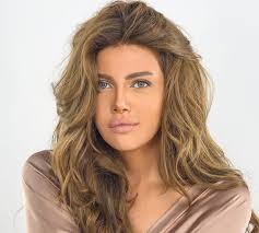 كان حلاوة وريهام قد تزوجا مؤخر رسميا شرعيا بعد طلاق حلاوة للفنانة ياسمين عبدالعزيز منذ عام، والذي لم يتم إعلانه وهي الطلقة الثالثة التي لا رجوع فيها بينهما. Ø´Ø§Ù‡Ø¯ Ø±ÙŠÙ‡Ø§Ù… Ø­Ø¬Ø§Ø¬ ØªØ­ØªÙÙ„ Ø¨Ø¹ÙŠØ¯ Ù…ÙŠÙ„Ø§Ø¯ Ø²ÙˆØ¬Ù‡Ø§ Ø¨Ø·Ø±ÙŠÙ‚Ø© Ø¬Ø±ÙŠØ¦Ø© Ø³ÙŠØ¯ØªÙŠ