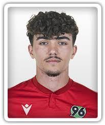 Sonny Perkins's Instagram, Twitter & Facebook