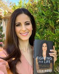 Kari Roe's Instagram, Twitter & Facebook