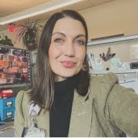 Mija Yoo's Instagram, Twitter & Facebook